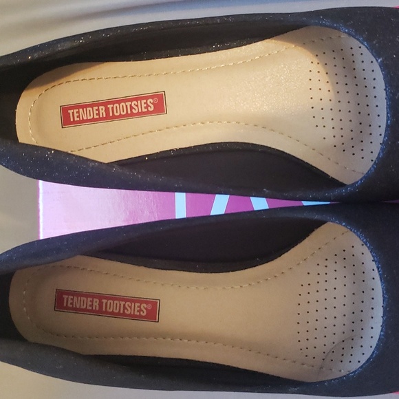 Sparkling Black Heels - Picture 3 of 8